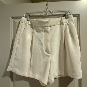 Wilfred Cream Women's Aritzia Shorts